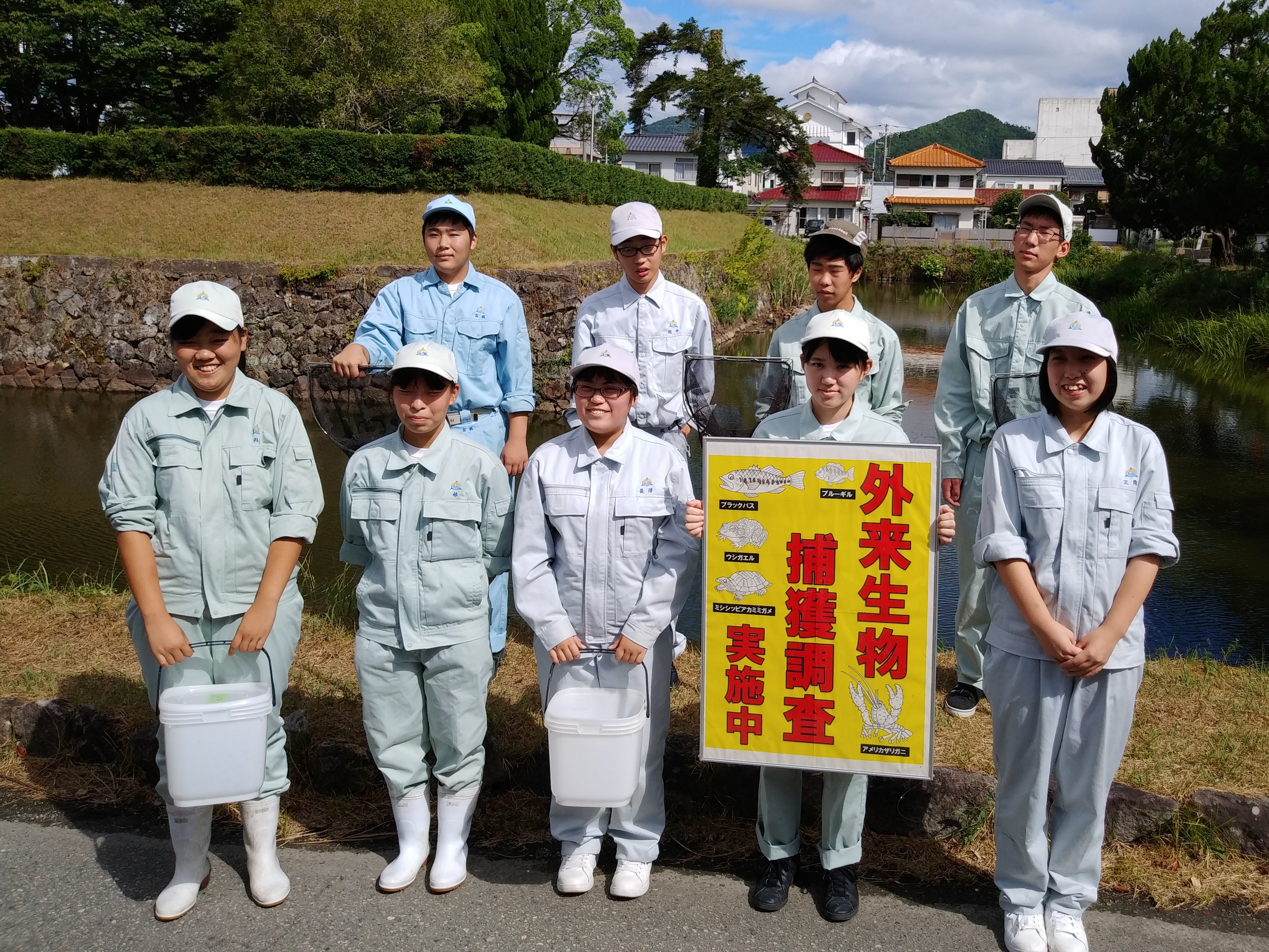 篠山東雲高校自然科学部(写真).jpg